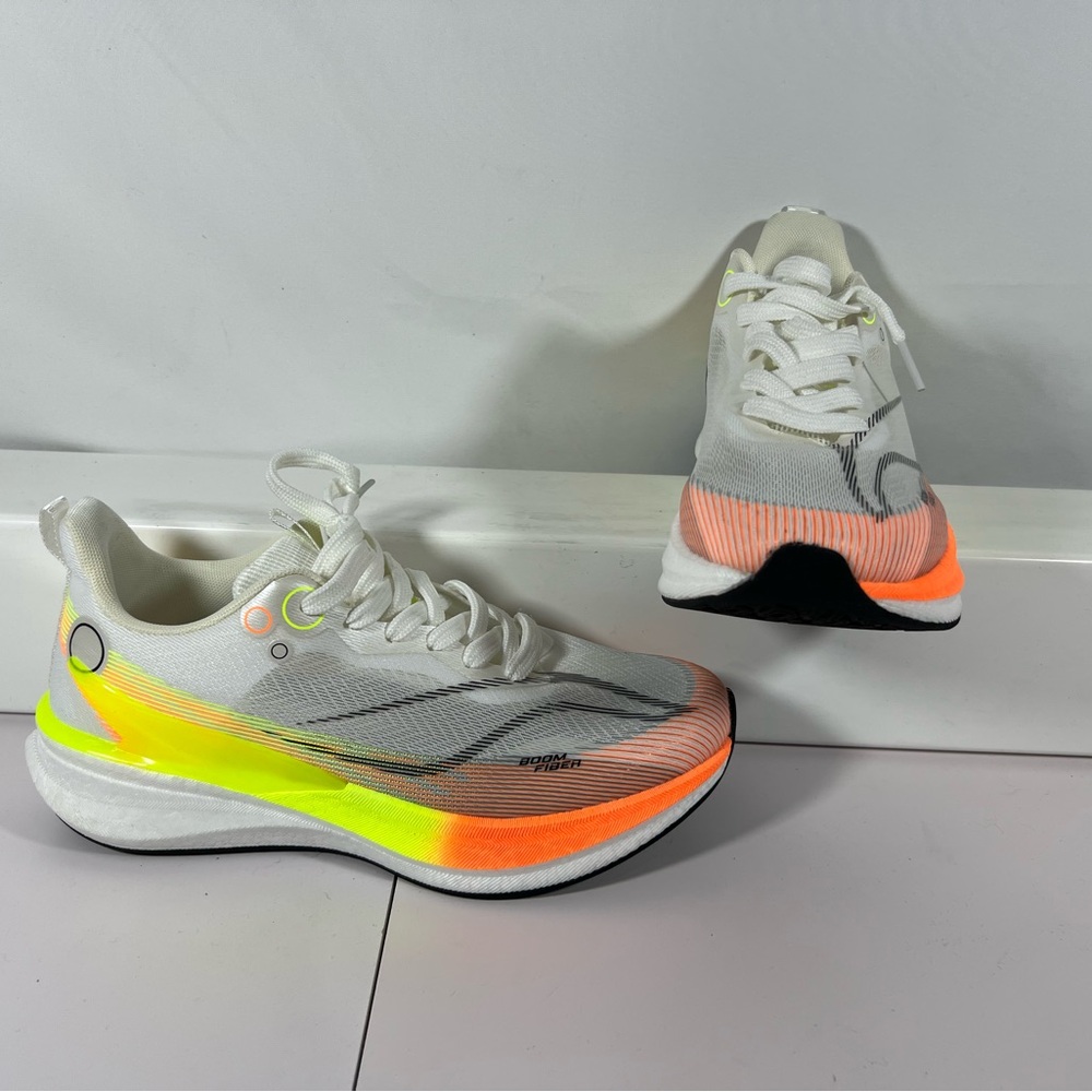 7022: Boom Fiber Women’s Slip-on Lightweight Sneakers